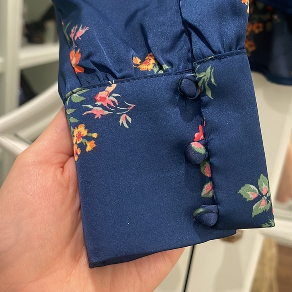 Satin smocked blouse - Picture 7 of 7